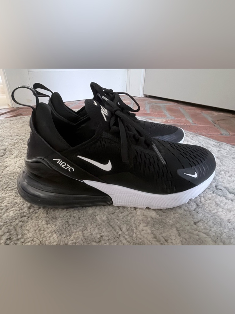 Nike Black & White Air Max 270